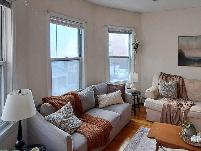 Photo - 143 Hillside St Unidad 2