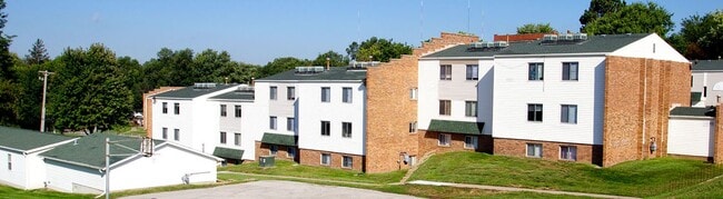 Building Photo - 3102 N 60th St Unit #3102