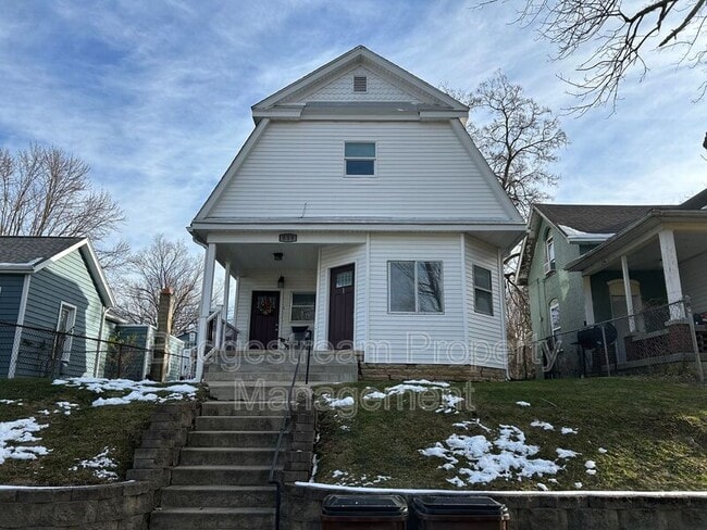 Building Photo - 539 S Monroe St