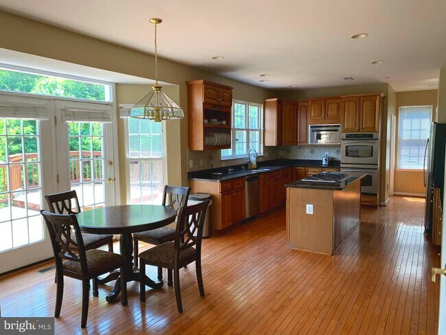Photo - 17090 Anns Brook Ct