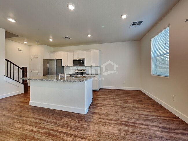 Photo - 1506 Garden Swing Ave