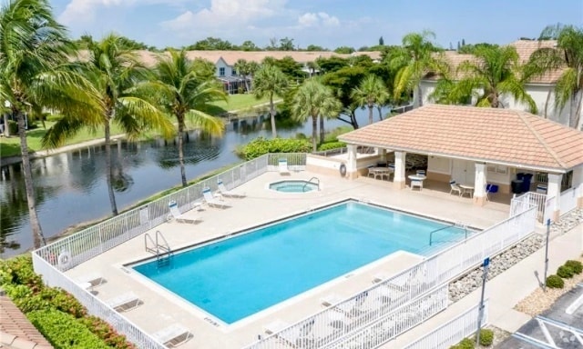 Building Photo - 8361 Village Edge Cir Unit 8361 VILLAGE EDGE CIR #4 Rental