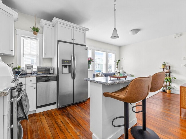 Building Photo - 78 Bowdoin St Unit B1