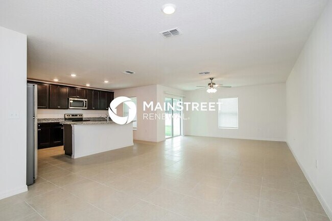 5 Bedroom Pet-Friendly Home in Mascotte, FL with Main Street Renewal