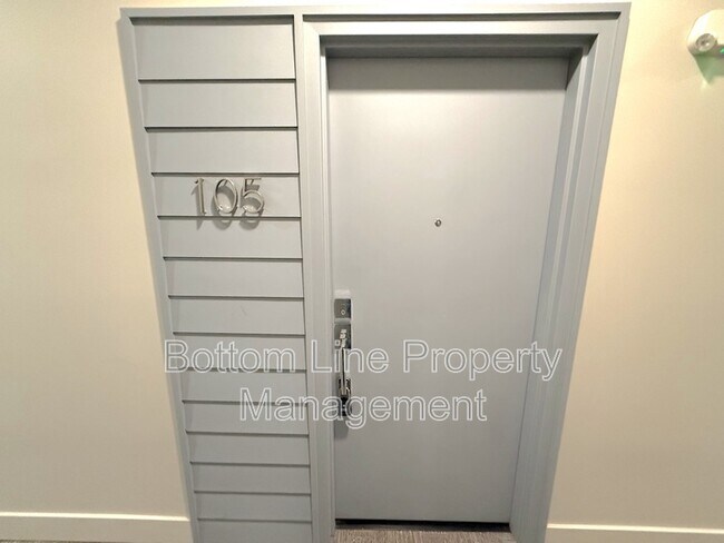 Photo - 2401 Euclid Ave Unidad 105