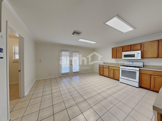 Photo - 602 Jessica Pl