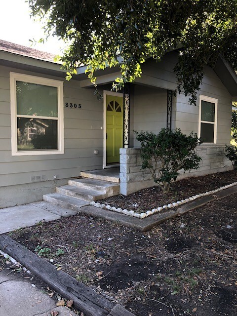 Building Photo - 3303 Texas- House