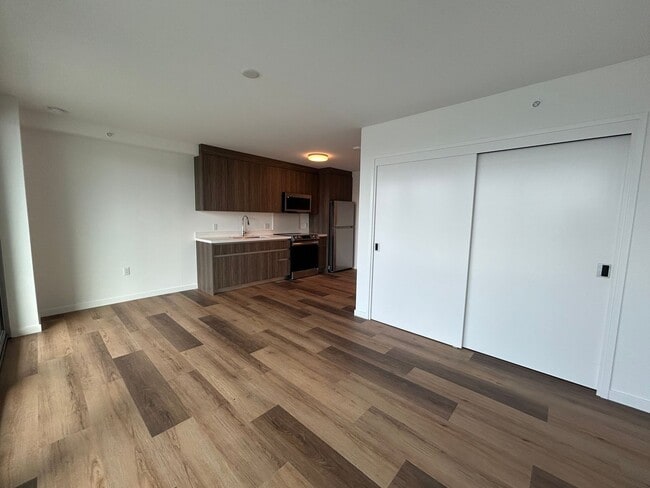 Photo - 2510 Unit 2110R