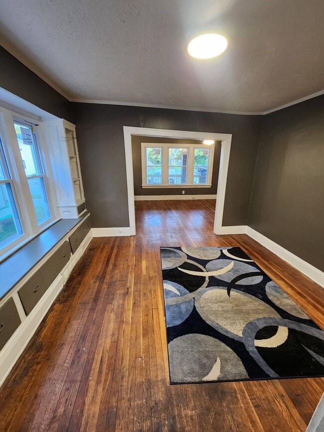 Photo - 3658 E 143rd St Unidad 1