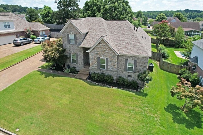 Building Photo - 9351 Lake Bridge Dr Rental