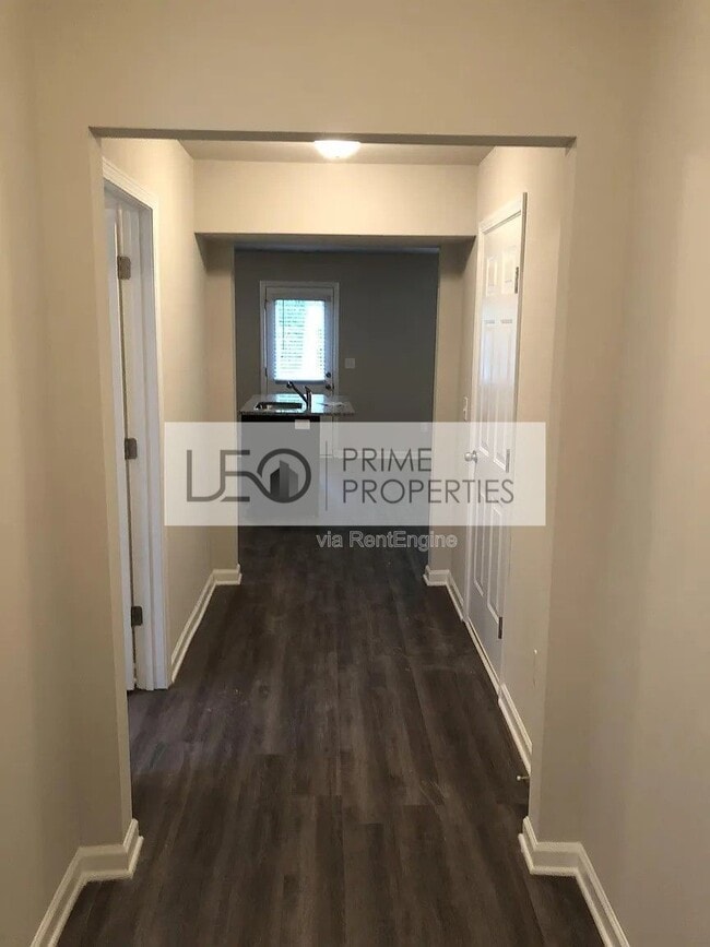 Photo - 1155 Oak Hollow Ln