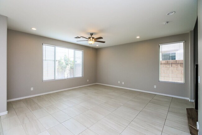 Photo - 9546 E Thornbush Ave