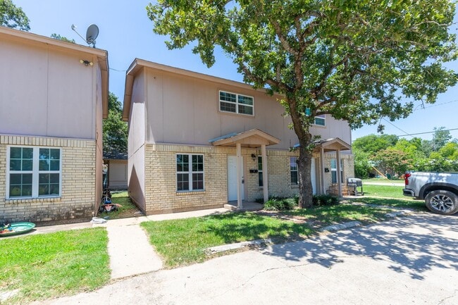 Building Photo - 701 S Marsh St Unit B