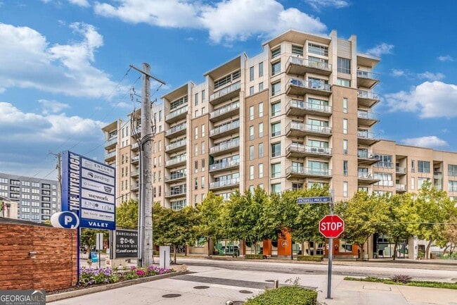 Building Photo - 1100 Howell Mill Rd NW Unit 405