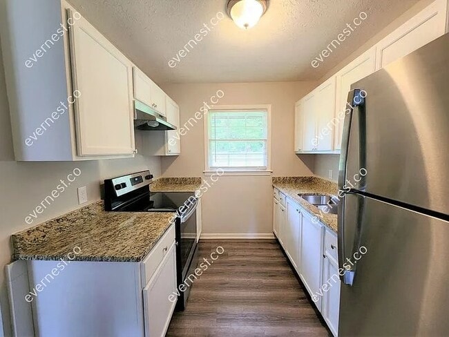 Photo - 10235 Waterford Rd NE