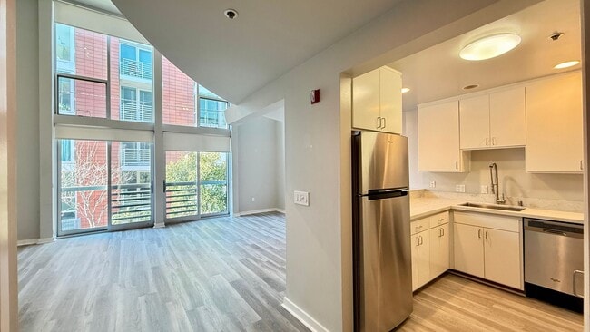 Photo - Stylish 1BR/1BA Loft with Open Floor Plan in South Beach!-AMSI
