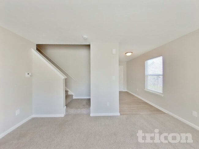 Photo - 8023 Grove Berry Way