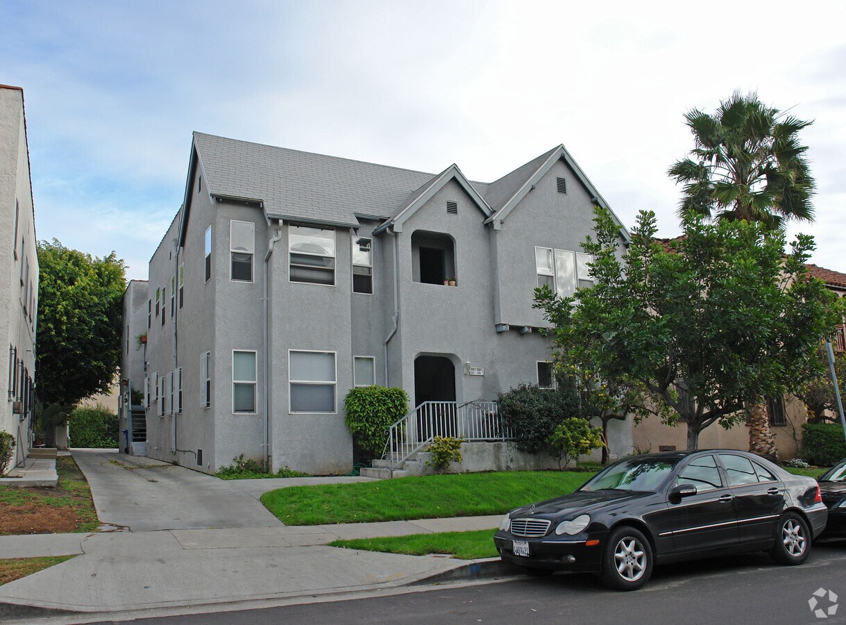 Photo - 330-332 N Stanley Ave