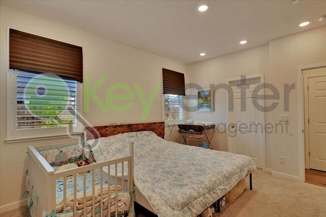 Photo - 4168 Gossamer St