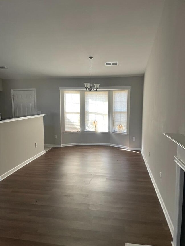 Photo - 6201 Easter Ln