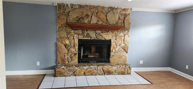 Photo - 1103 Southside Dr