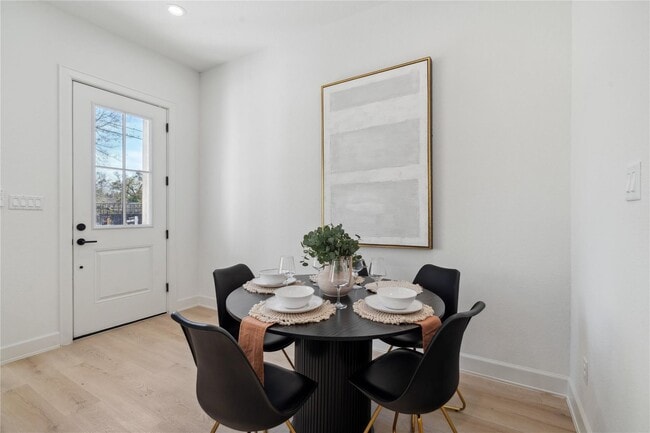 Photo - 6528 Weston St