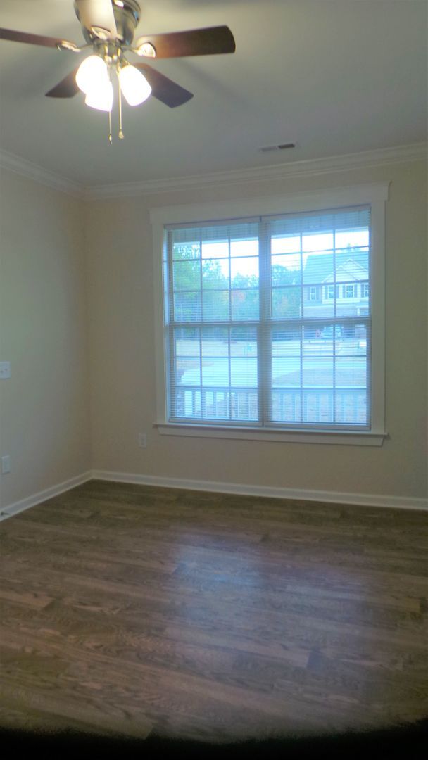 Photo - ~~ Charming 4 Bedroom in Logan Ridge Subdivision ~~