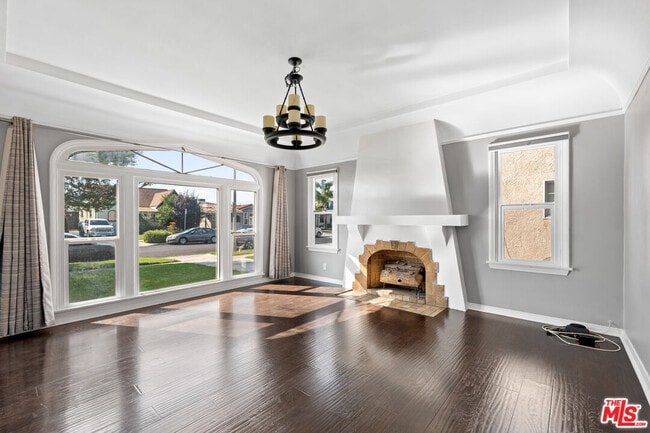 Photo - 7822 S Halldale Ave