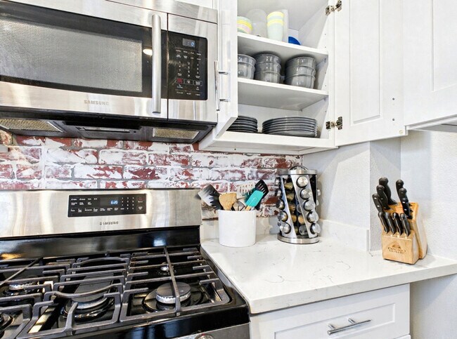 132 SE 7th Ave Unit SI ID1624343P