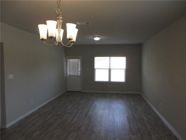 Photo - 1200 Ferryman Dr