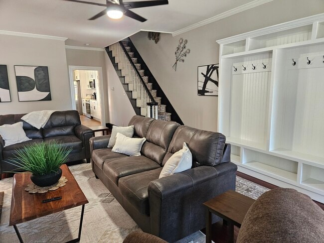 Photo - 437 S West End Ave