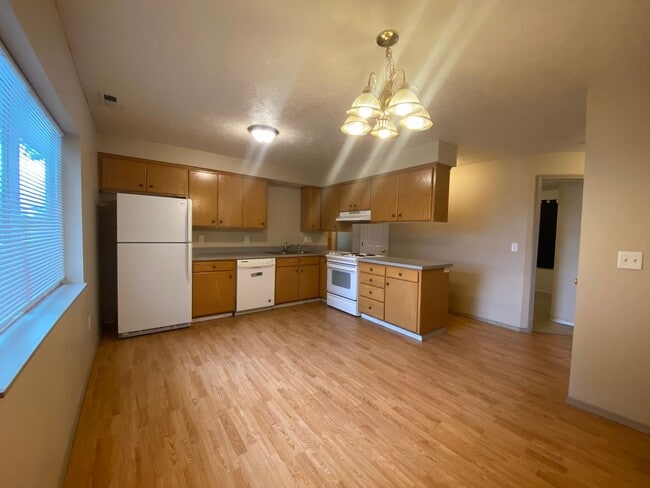 Photo - Upper unit-3 bed /2 bath triplex Cheney Unit 1303 2nd Street