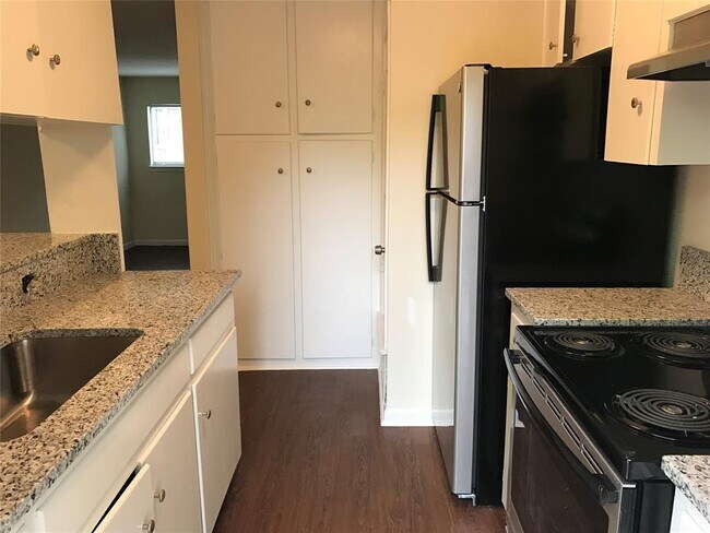 Photo - 5001 Bull Creek Rd Unit 108
