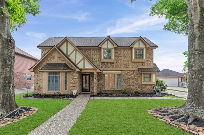 Building Photo - 110 Shadow Wood Dr