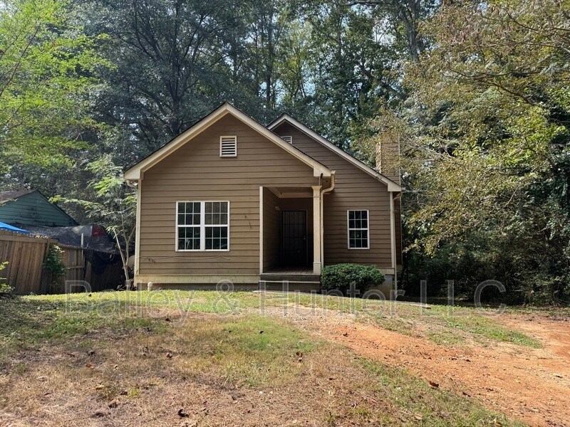 Photo - 850 Woods Dr NW Casa