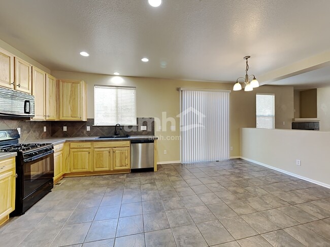 Photo - 451 Baler Ct