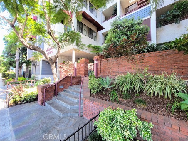 Photo - 730 W 4th St Condo Unit 412