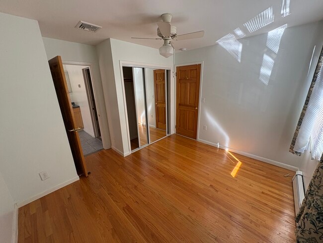 Building Photo - 66 Luyster St Unit 1