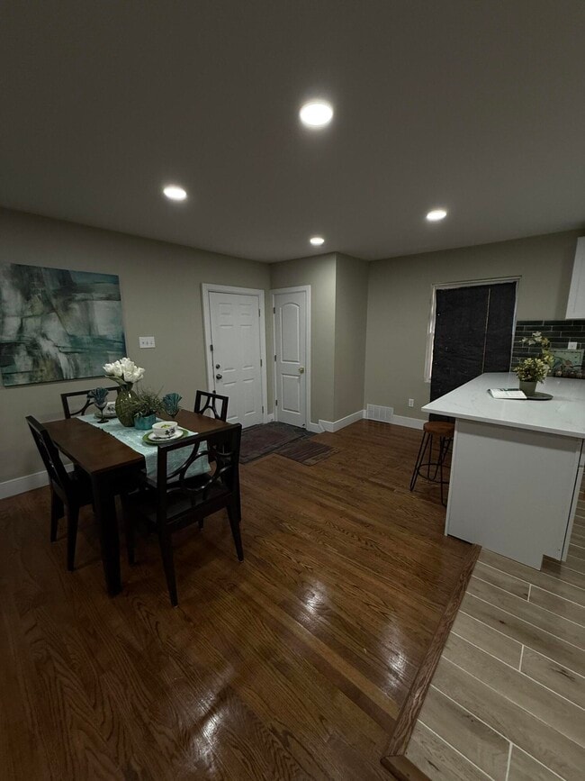 Photo - 16540 Marlowe St