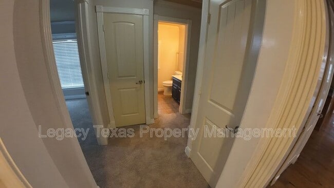 Photo - 414 Woodard Ave