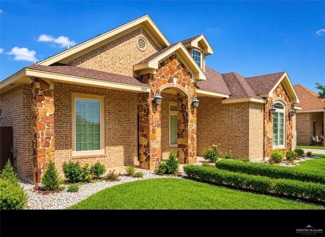 Photo - 25 Grand Canal Dr