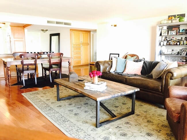 Building Photo - 4265 Marina City Dr Unit 201