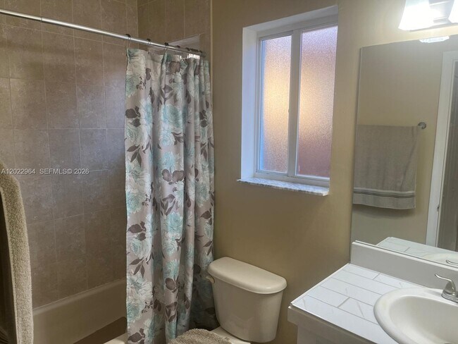 Photo - 2510 NE 41st Ave