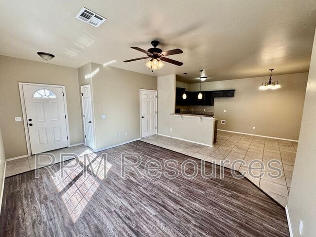 Photo - 151 Bison Ct Way