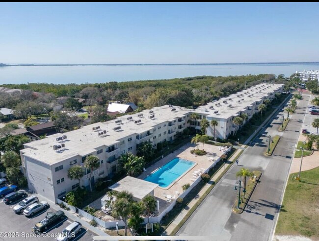 Photo - 223 Columbia Dr Unit 211