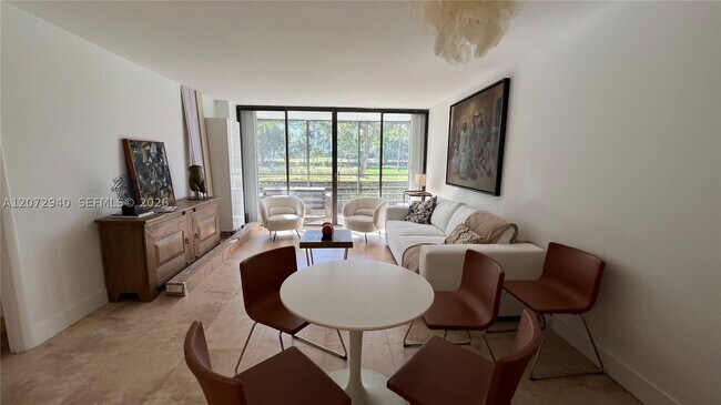 Photo - 20500 W Country Club Dr Unit 117
