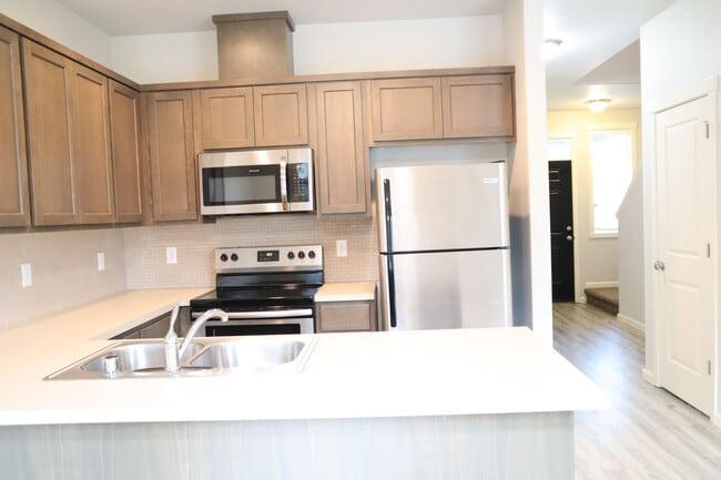 Photo - r205CloverDaleRoad Unidad B