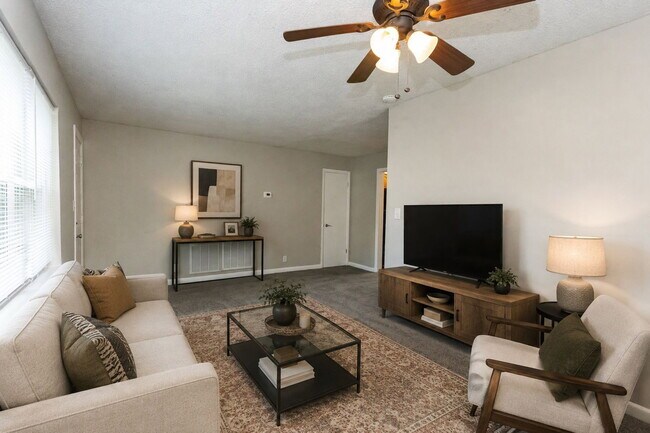 Building Photo - 305 Sunrise Ln Unit B