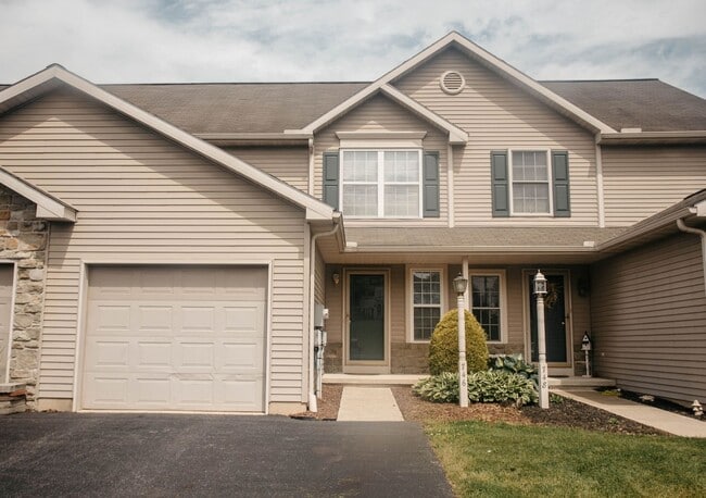 Photo - 746 Mt Gretna Rd House