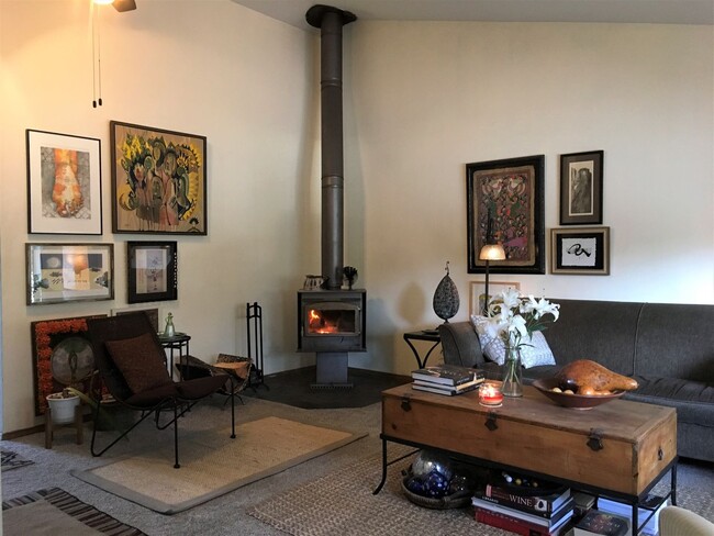 Photo - Charming Split Level in NE Bend - HUGE Yard!